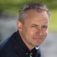 Dr. Martyn Farrows